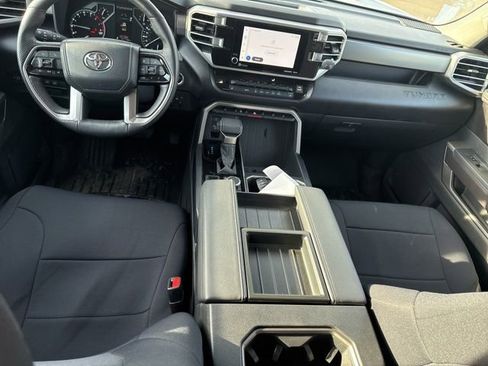 Used 2022 Toyota Tundra SR5 w/ SR5 Premium Package image 15