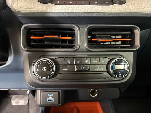 Used 2022 Ford Maverick XLT FWD image 21