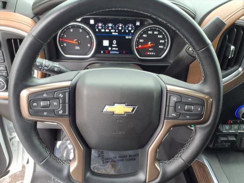 Used 2023 Chevrolet Silverado 2500 High Country image 22