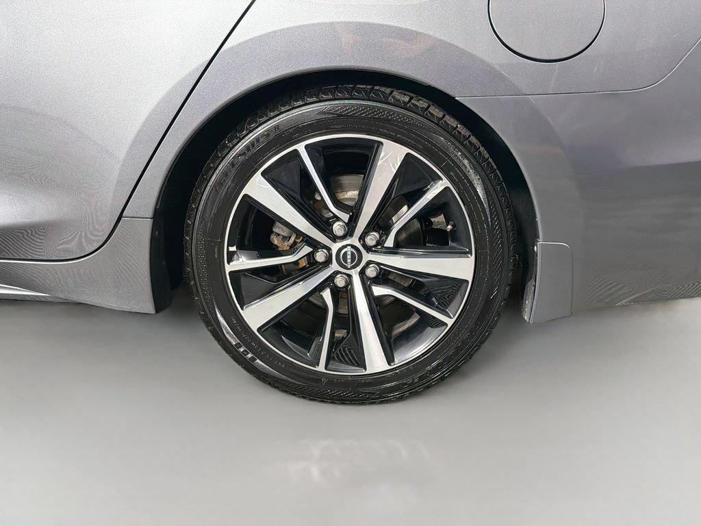 Used 2023 Nissan Maxima SL FWD image 33