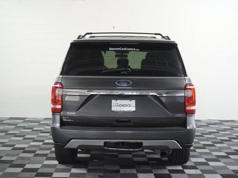 Used 2018 Ford Expedition XLT w/ Equipment Group 201A AWD/4WD image 4