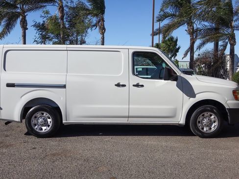 Used 2016 Nissan NV 1500 SV image 10