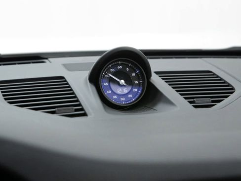 Certified 2025 Porsche 911 Carrera RWD image 32