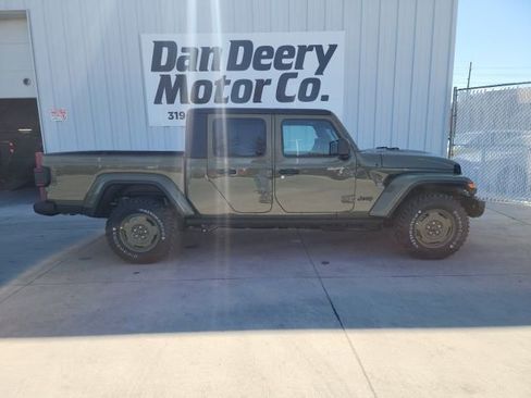 New 2026 Jeep Gladiator Willys image 15