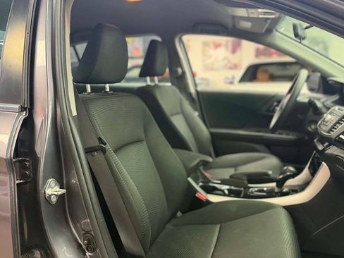 Used 2017 Honda Accord LX image 12