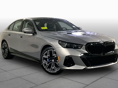 New 2027 BMW 550e xDrive AWD/4WD image 19