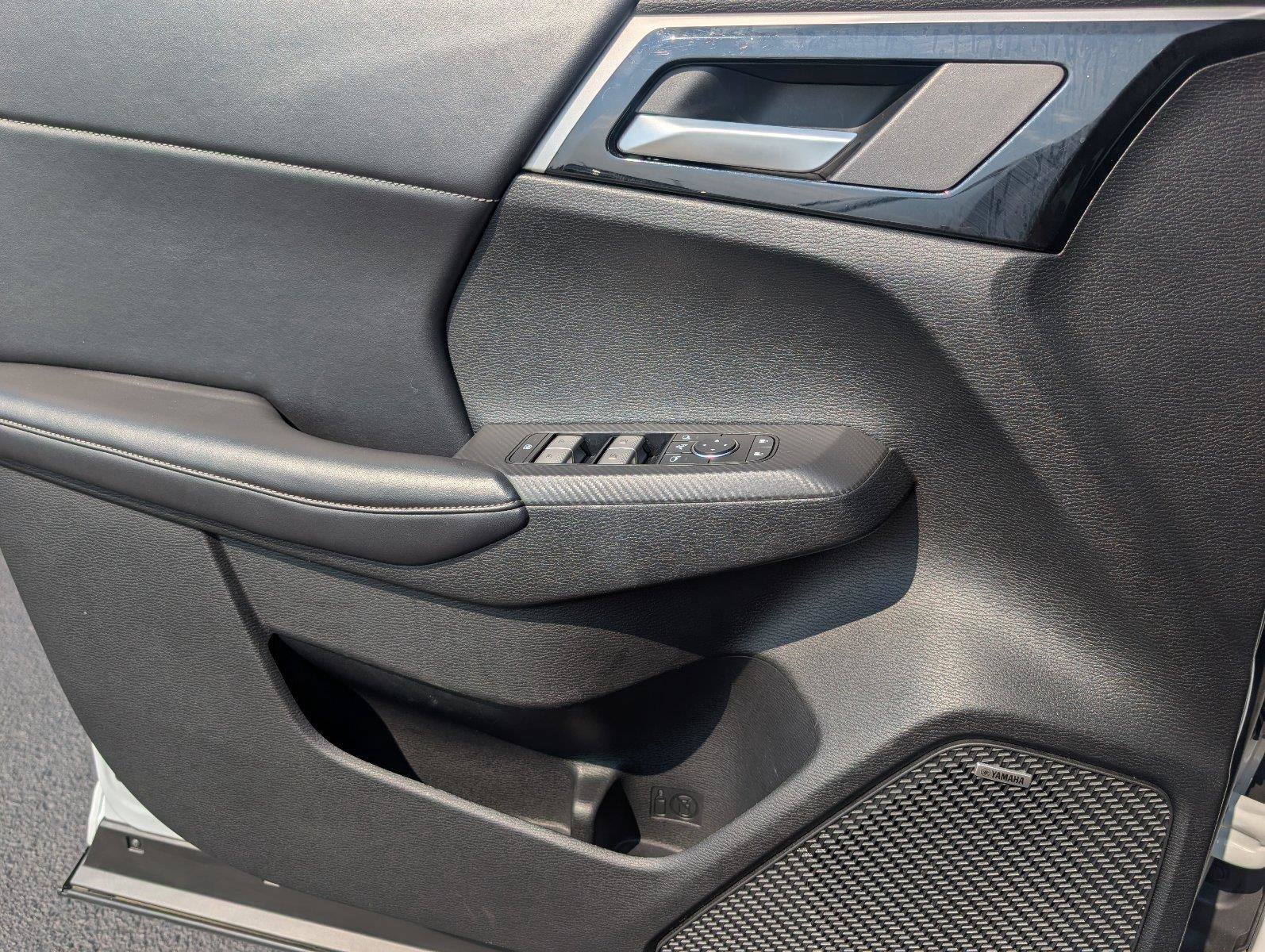 Used 2025 Mitsubishi Outlander SE AWD/4WD image 19