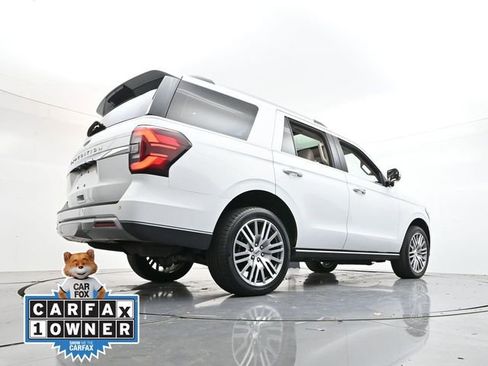Used 2023 Ford Expedition Limited image 34