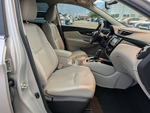 Used 2018 Nissan Rogue Sport SL AWD/4WD image 33