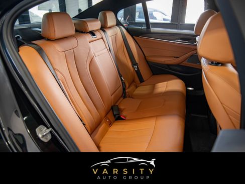 Used 2021 BMW 530i xDrive w/ Premium Package image 16