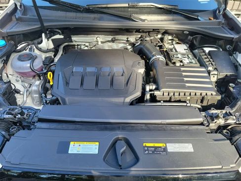 New 2025 Audi Q3 2.0T Premium Plus image 9