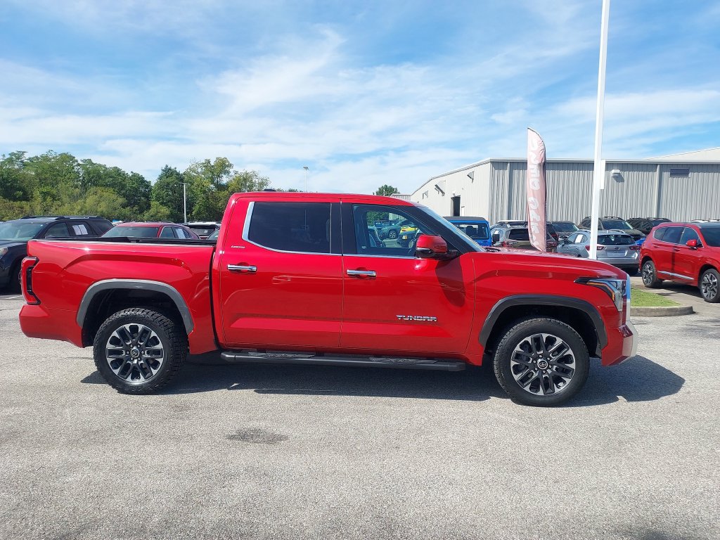 Used 2022 Toyota Tundra Limited AWD/4WD image 8