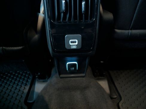 Used 2024 Jeep Compass Trailhawk image 10