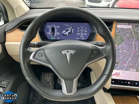Used 2018 Tesla Model X 100D image 43