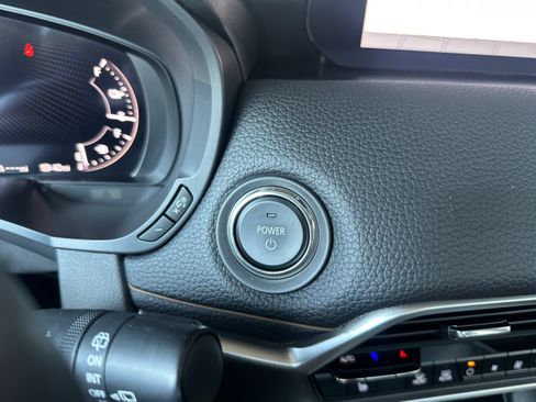 Certified 2024 MAZDA CX-90 Plug-In Hybrid w/ Premium Pkg AWD/4WD image 33