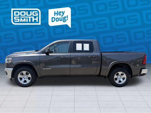 Used 2025 RAM 1500 Big Horn AWD/4WD image 2