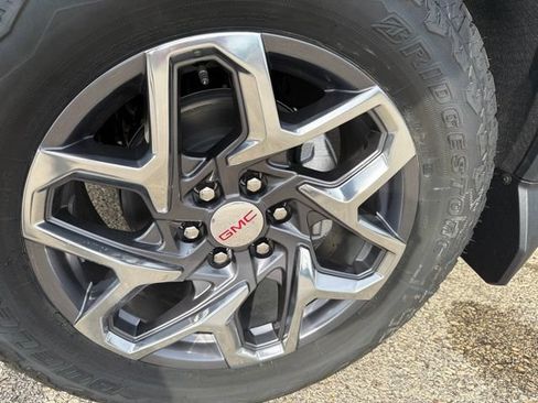 New 2026 GMC Sierra 1500 SLT w/ SLT Premium Plus Package AWD/4WD image 9