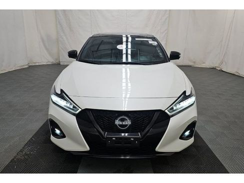 Used 2023 Nissan Maxima SR w/ Sport Mat Group image 2