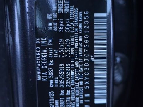 Certified 2025 Kia EV6 Light w/ Light LR Technology Package image 27