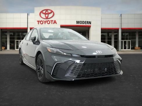 New 2026 Toyota Camry SE image 32