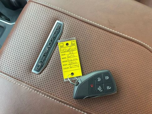 Used 2025 GMC Sierra 2500 Denali Ultimate w/ Max Trailering Package image 4