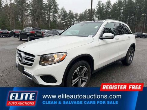 Used 2019 Mercedes-Benz GLC 300 4MATIC image 4
