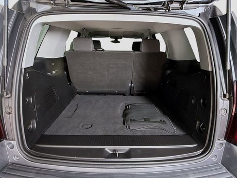 Used 2019 Chevrolet Tahoe LS image 25