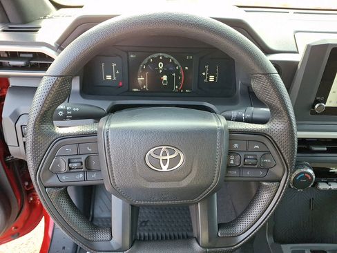 Certified 2025 Toyota Tacoma SR image 21