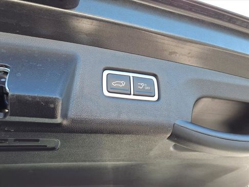 Used 2025 Kia Sorento SX Prestige image 29