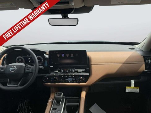 New 2026 Nissan Pathfinder Platinum AWD/4WD image 20