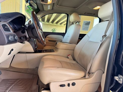Used 2012 GMC Sierra 3500 Denali AWD/4WD image 13