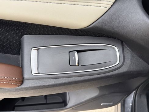 Used 2019 Subaru Ascent Touring w/ Popular Package #2 image 23