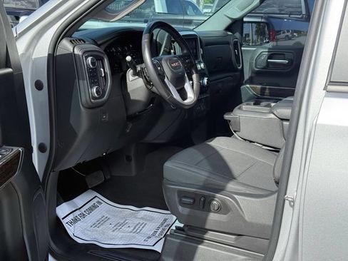 Used 2022 GMC Sierra 1500 Elevation w/ X31 Off-Road Package AWD/4WD image 12