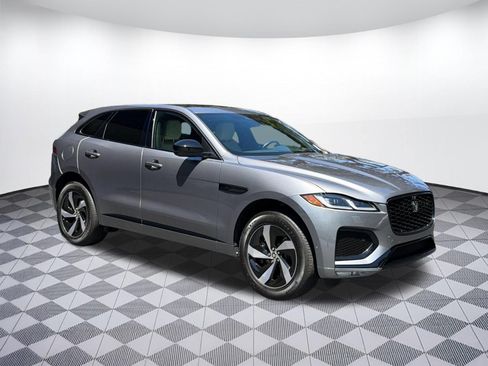 Used 2026 Jaguar F-PACE R-Dynamic S AWD/4WD image 7
