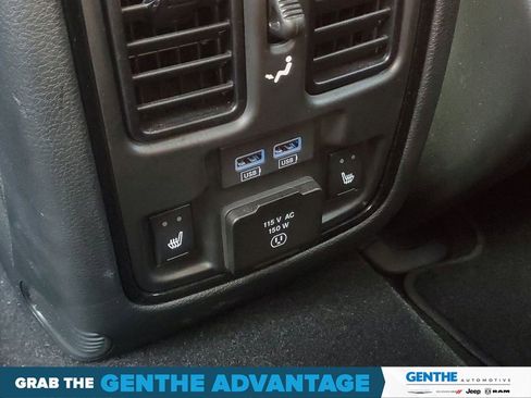 Used 2024 Dodge Durango R/T image 33