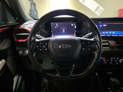 Used 2024 Chevrolet TrailBlazer RS FWD image 29