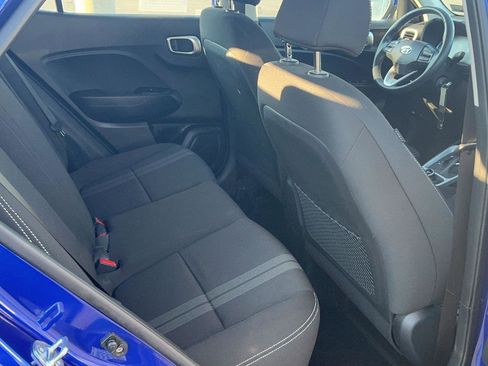 Certified 2023 Hyundai Venue SEL image 32