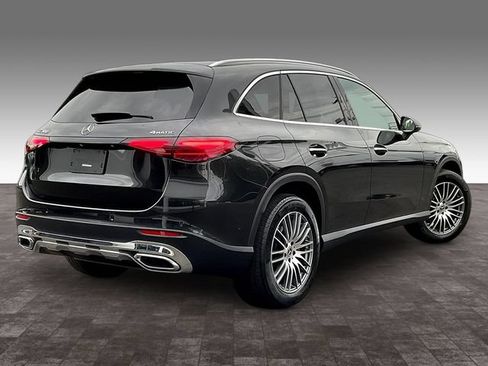 Used 2026 Mercedes-Benz GLC 300 4MATIC image 5