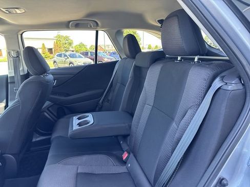 Used 2025 Subaru Outback Premium AWD/4WD image 13