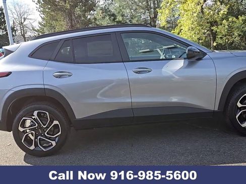 New 2026 Chevrolet Trax RS image 12