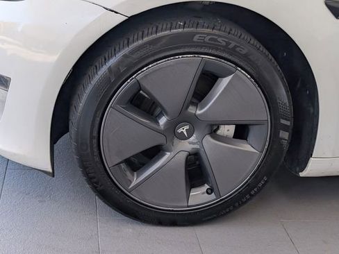 Used 2023 Tesla Model 3 Standard Range RWD image 4