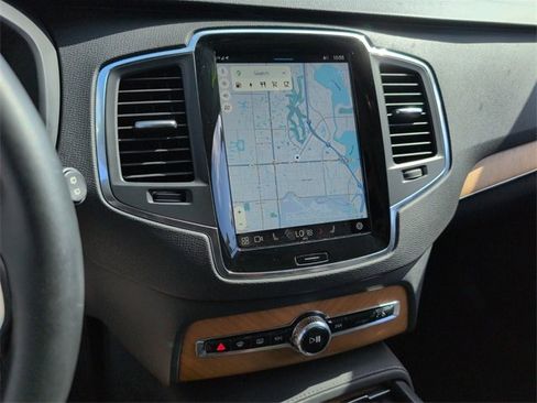 Certified 2025 Volvo XC90 T8 Core w/ Protection Package image 21
