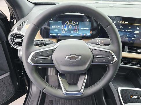 New 2026 Chevrolet Equinox ACTIV image 15