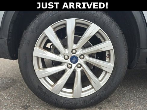 Used 2022 Ford Escape Titanium w/ Titanium Elite Package image 5