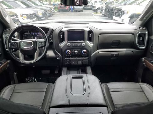 Used 2022 GMC Sierra 1500 Denali w/ Denali Premium Package AWD/4WD image 12
