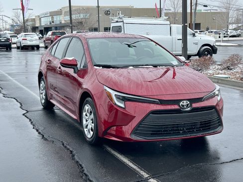 Used 2026 Toyota Corolla LE image 7