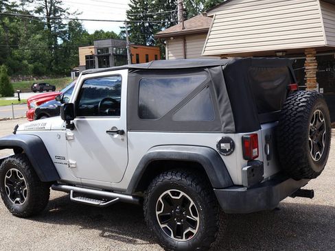 Used 2012 Jeep Wrangler Sport AWD/4WD image 7