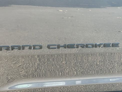 Certified 2023 Jeep Grand Cherokee L Altitude image 28