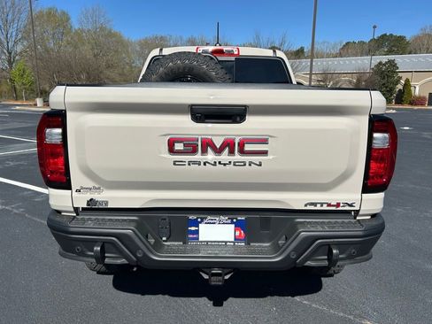 New 2026 GMC Canyon AT4X w/ AT4X AEV Edition image 24