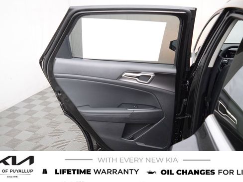 New 2026 Kia Sportage EX image 11